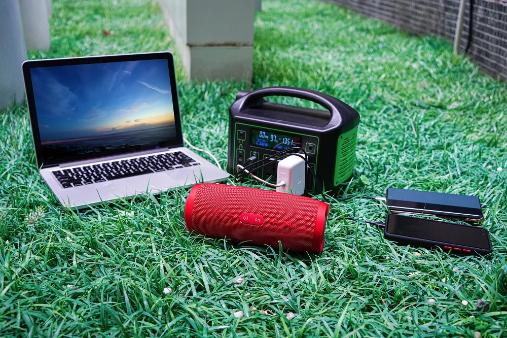 Consumer electronics 10000mAh solar power bank station MPPT 100W portable ac power station 120V ac output for laptop tablet - Image 3